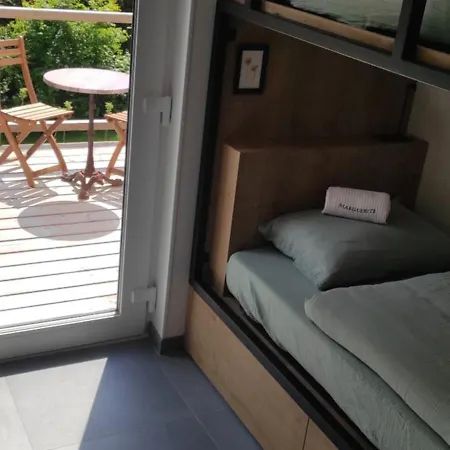 Dortoir De La Vallee לינה וארוחת בוקר