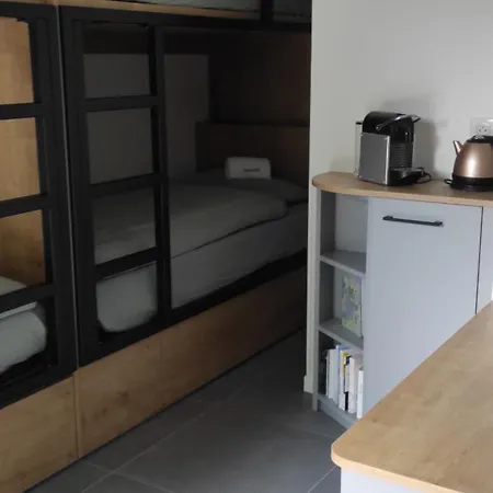 לינה וארוחת בוקר Dortoir De La Vallee